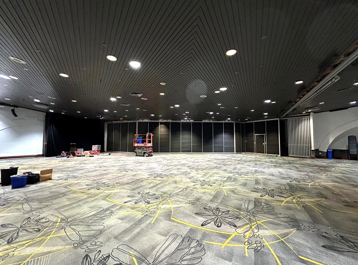 Grande salle cloisons hôtel – Alucko inc.